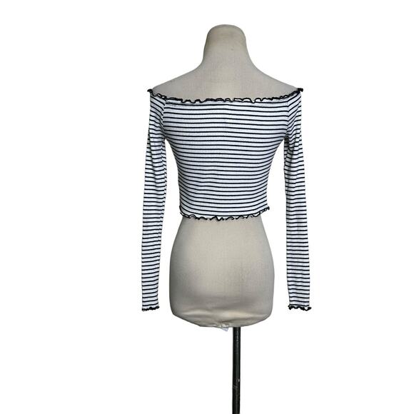 H&M white black stripes long sleeves crop knit top size Small - Picture 9 of 11